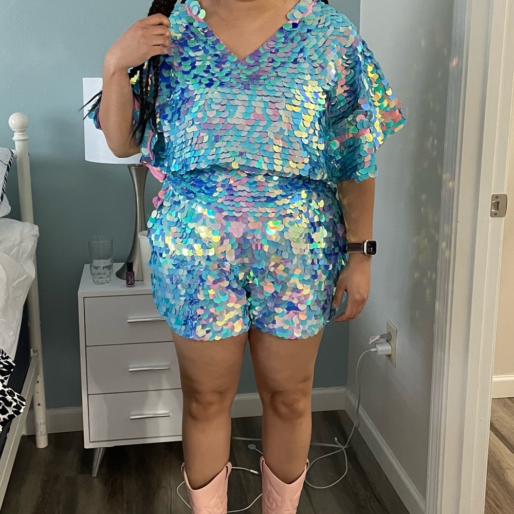 Rosa Bloom Florence Sequin Cape Top and Juno Sequin Shorts - Amethyst